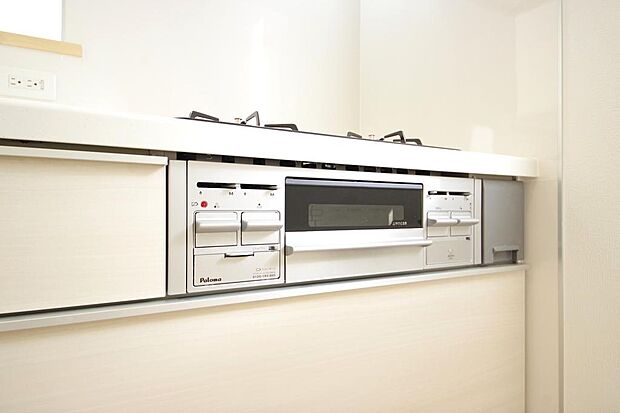 小さなお子様がいたずら出来ないようにロックがかかるようになっています。これなら奥様も安心です。