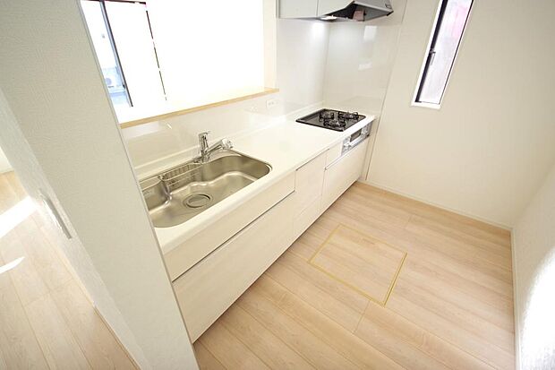 収納豊富で、日々のお料理から後片付けまで快適に、はかどるキッチンです。