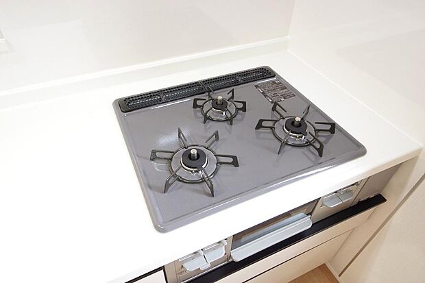 ガスコンロにはSiセンサーが組み込まれています。長時間の使用の際にセンサーが自動でストップします。