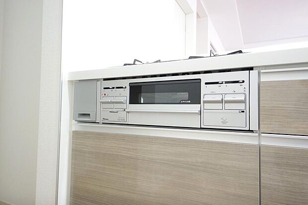 小さなお子様がいたずら出来ないようにロックがかかるようになっています。これなら奥様も安心です