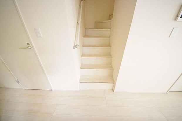 家族を心地よく迎えたり、お客様を心からお迎えしたり、おもてなしの心をもって迎え入れます。