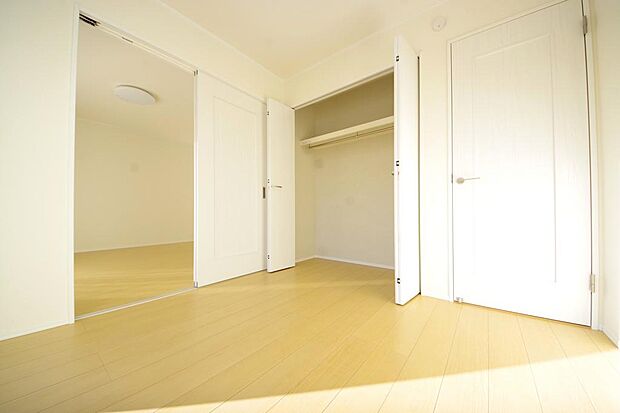 プライベートスペースである居室はより安らげ、ご満足いただける空間となります。