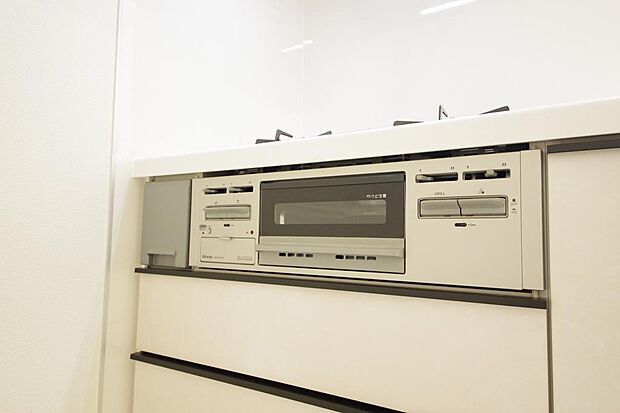 小さなお子様がいたずら出来ないようにロックがかかるようになっています。これなら奥様も安心です。