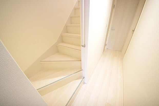 家族を心地よく迎えたり、お客様を心からお迎えしたり、おもてなしの心をもって迎え入れます。