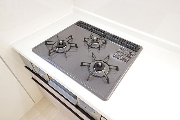 ガスコンロにはSiセンサーが組み込まれています。長時間の使用の際にセンサーが自動でストップします。