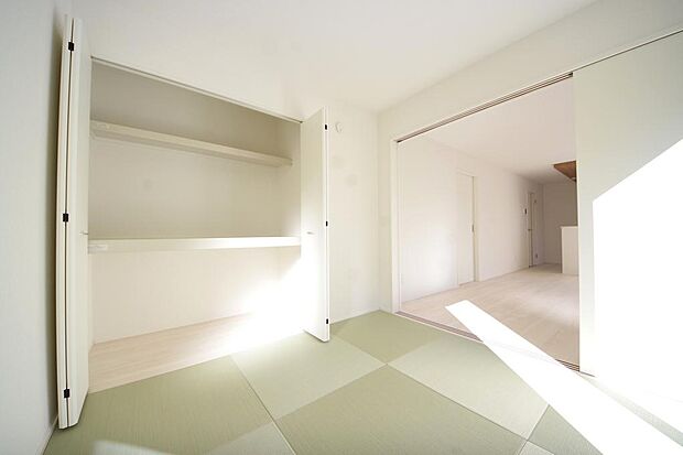 プライベートスペースである居室はより安らげ、ご満足いただける空間となります。