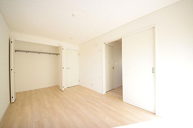 充実の収納でお部屋もすっきりお使いいただけ、心落ち着くプライベートスペースとしてお使いいただけます。