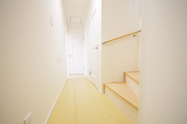 家族を心地よく迎えたり、お客様を心からお迎えしたり、おもてなしの心をもって迎え入れます。