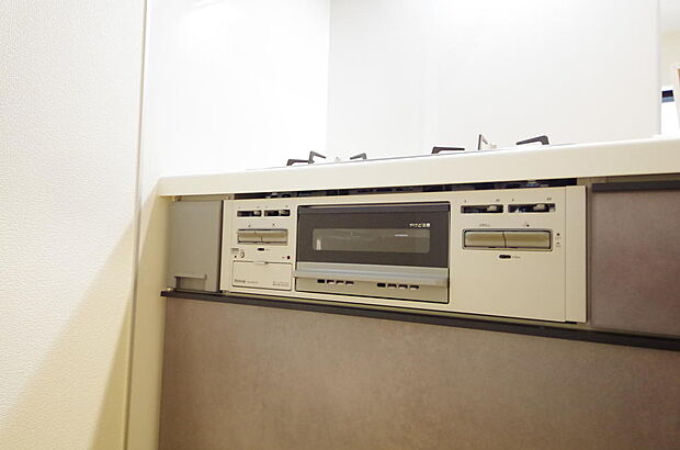 小さなお子様がいたずら出来ないようにロックがかかるようになっています。これなら奥様も安心です。