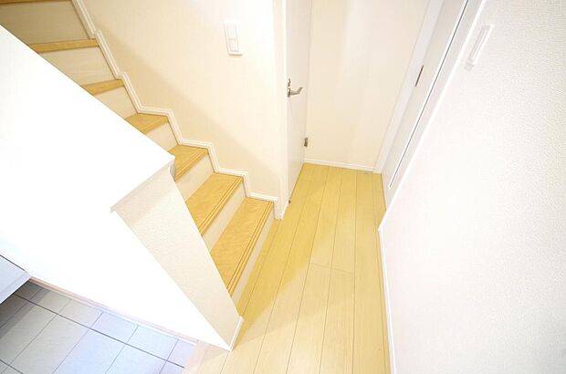 家族を心地よく迎えたり、お客様を心からお迎えしたり、おもてなしの心をもって迎え入れます。