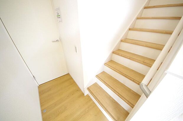 家族を心地よく迎えたり、お客様を心からお迎えしたり、おもてなしの心をもって迎え入れます。