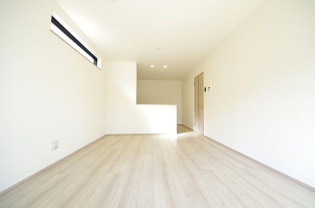 家族皆方が一番長い時間を共有するリビング　ダイニング。快適な空間としてご利用いただけます。