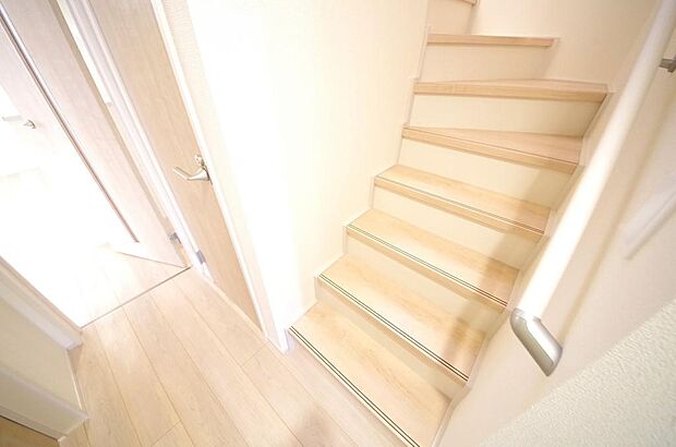 家族を心地よく迎えたり、お客様を心からお迎えしたり、おもてなしの心をもって迎え入れます。