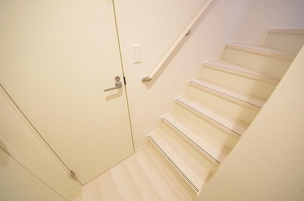 家族を心地よく迎えたり、お客様を心からお迎えしたり、おもてなしの心をもって迎え入れます。