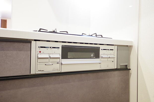 小さなお子様がいたずら出来ないようにロックがかかるようになっています。これなら奥様も安心です。