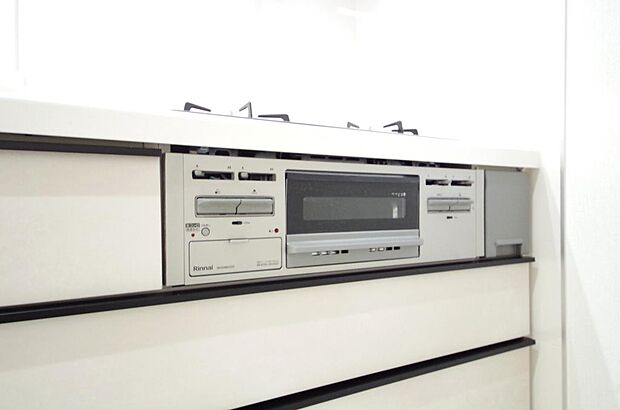 小さなお子様がいたずら出来ないようにロックがかかるようになっています。これなら奥様も安心です。