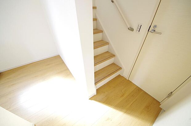 家族を心地よく迎えたり、お客様を心からお迎えしたり、おもてなしの心をもって迎え入れます。