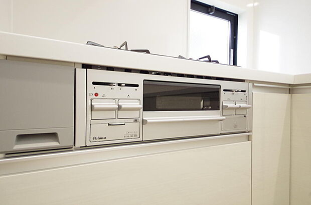 小さなお子様がいたずら出来ないようにロックがかかるようになっています。これなら奥様も安心です