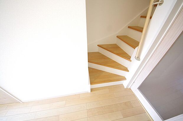 家族を心地よく迎えたり、お客様を心からお迎えしたり、おもてなしの心をもって迎え入れます。