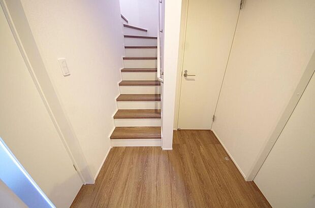 家族を心地よく迎えたり、お客様を心からお迎えしたり、おもてなしの心をもって迎え入れます。