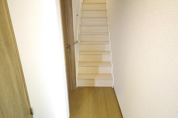 家族を心地よく迎えたり、お客様を心からお迎えしたり、おもてなしの心をもって迎え入れます。