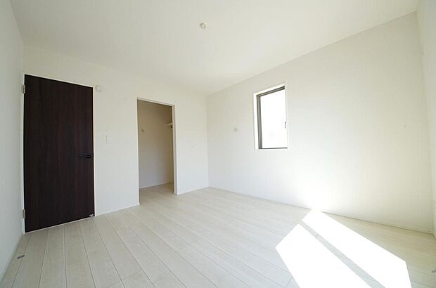 充実の収納でお部屋もすっきりお使いいただけ、心落ち着くプライベートスペースとしてお使いいただけます。