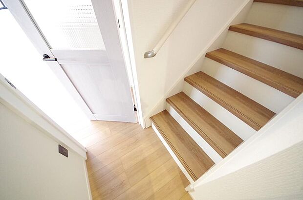 家族を心地よく迎えたり、お客様を心からお迎えしたり、おもてなしの心をもって迎え入れます。