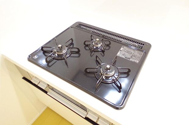 ガスコンロにはSiセンサーが組み込まれています。長時間の使用の際にセンサーが自動でストップします。