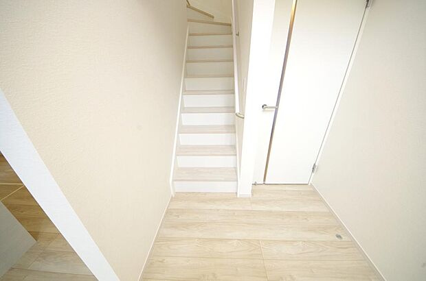 家族を心地よく迎えたり、お客様を心からお迎えしたり、おもてなしの心をもって迎え入れます。