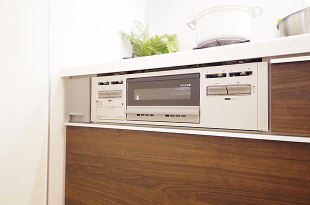 小さなお子様がいたずら出来ないようにロックがかかるようになっています。これなら奥様も安心です。