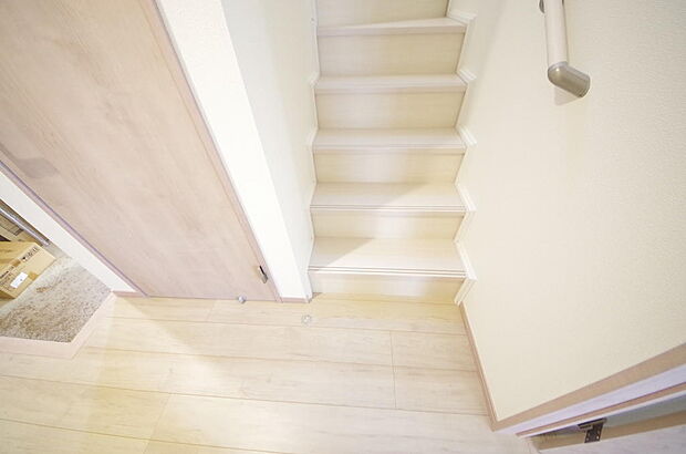 家族を心地よく迎えたり、お客様を心からお迎えしたり、おもてなしの心をもって迎え入れます。