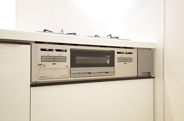 小さなお子様がいたずら出来ないようにロックがかかるようになっています。これなら奥様も安心です。