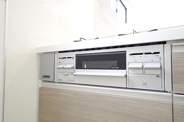 小さなお子様がいたずら出来ないようにロックがかかるようになっています。これなら奥様も安心です