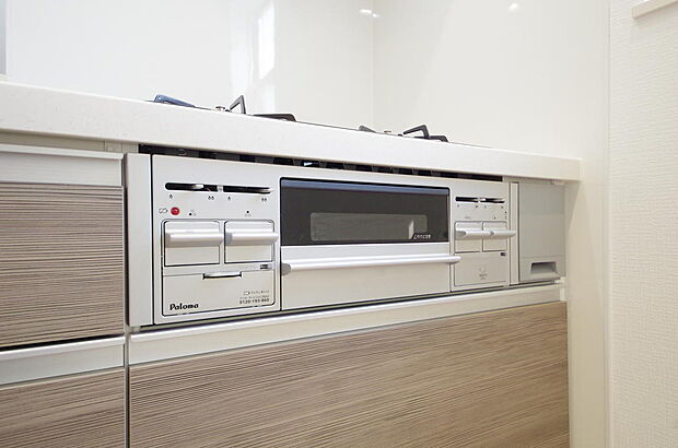 小さなお子様がいたずら出来ないようにロックがかかるようになっています。これなら奥様も安心です。