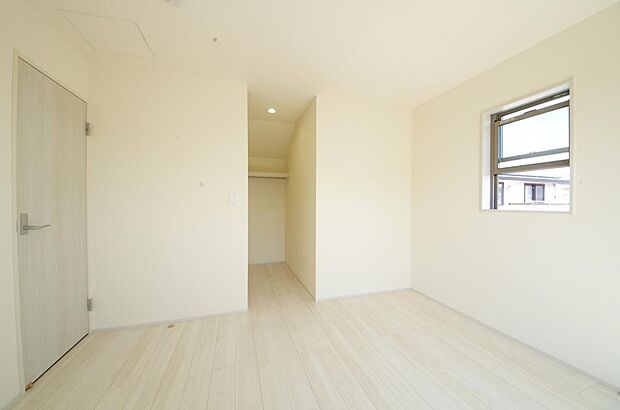 プライベートスペースである居室はより安らげ、ご満足いただける空間となります。