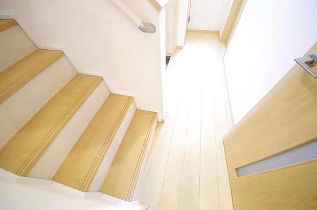 家族を心地よく迎えたり、お客様を心からお迎えしたり、おもてなしの心をもって迎え入れます。