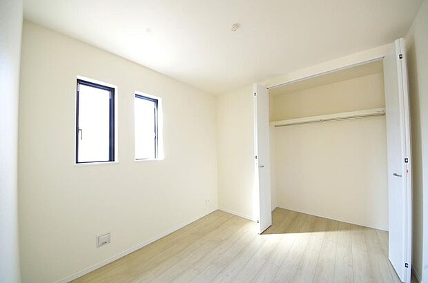 プライベートスペースである居室はより安らげ、ご満足いただける空間となります。