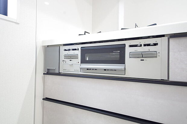 小さなお子様がいたずら出来ないようにロックがかかるようになっています。これなら奥様も安心です。