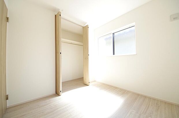 プライベートスペースである居室はより安らげ、ご満足いただける空間となります。