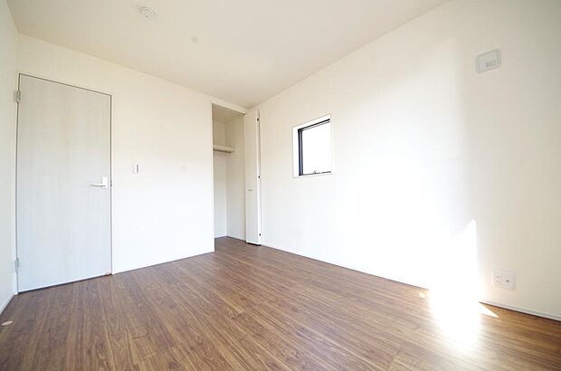 プライベートスペースである居室はより安らげ、ご満足いただける空間となります。