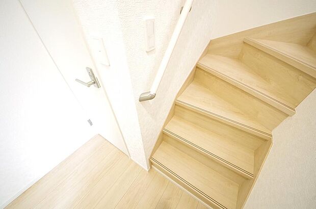 家族を心地よく迎えたり、お客様を心からお迎えしたり、おもてなしの心をもって迎え入れます。