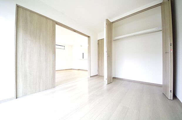 プライベートスペースである居室はより安らげ、ご満足いただける空間となります。