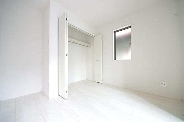 プライベートスペースである居室はより安らげ、ご満足いただける空間となります。