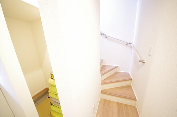 家族を心地よく迎えたり、お客様を心からお迎えしたり、おもてなしの心をもって迎え入れます。