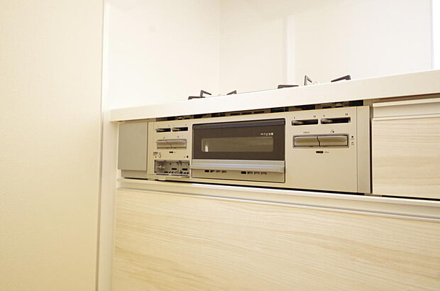 小さなお子様がいたずら出来ないようにロックがかかるようになっています。これなら奥様も安心です。