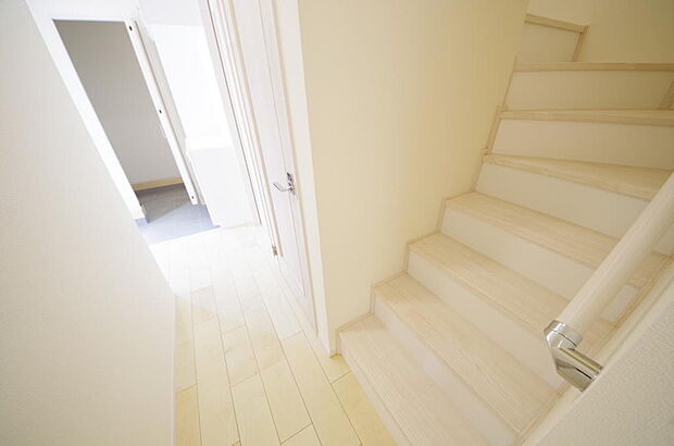 家族を心地よく迎えたり、お客様を心からお迎えしたり、おもてなしの心をもって迎え入れます。