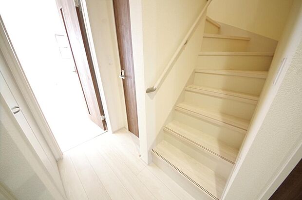 家族を心地よく迎えたり、お客様を心からお迎えしたり、おもてなしの心をもって迎え入れます。