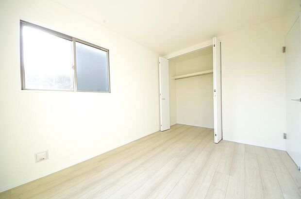 プライベートスペースである居室はより安らげ、ご満足いただける空間となります。