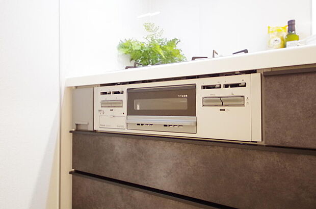 小さなお子様がいたずら出来ないようにロックがかかるようになっています。これなら奥様も安心です。