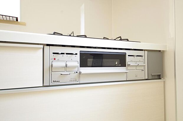 小さなお子様がいたずら出来ないようにロックがかかるようになっています。これなら奥様も安心です。